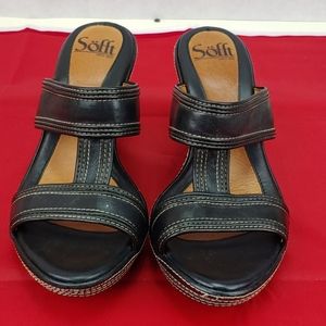 Sofft platform sandals